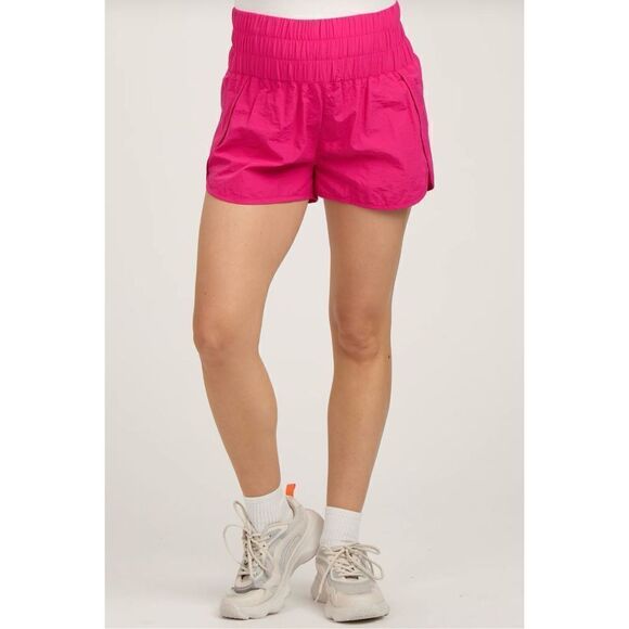 Womens New In High Waisted Weekend Active Magenta Shorts - Sz L - Picture 2 of 3